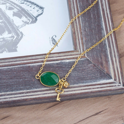 Gold Tone Antique Gold Link Chain Key Necklace With Green  STONE 19.78 long