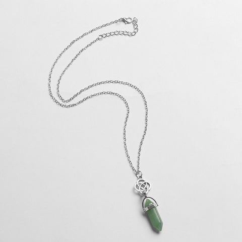 Celtic Knot and Green Stone Pendant with 50 cm vhain plus 5 cm extender